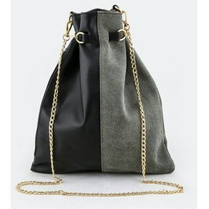 Two tone gray clutch